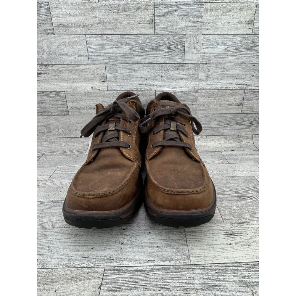 Skechers step confidently